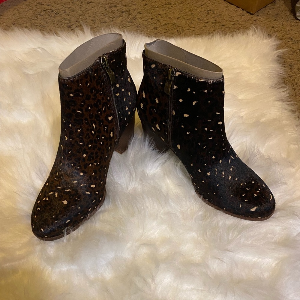 Leopard booties